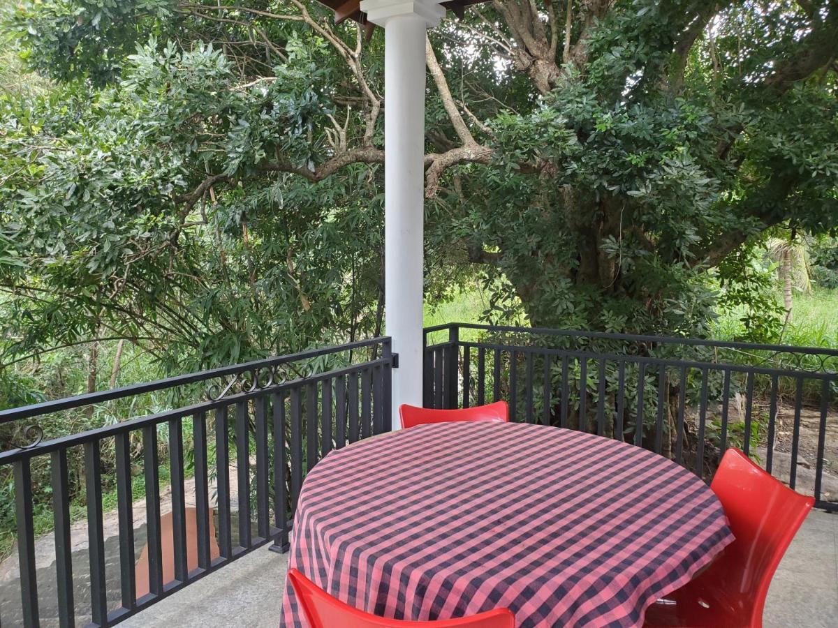 Sigiriya River Side Villa Екстер'єр фото